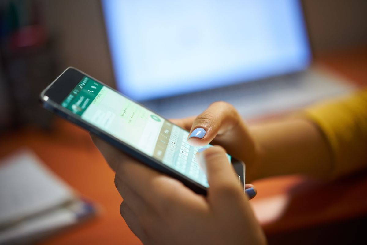 Si demanes per Whatsapp “els papers de l’acomiadament” és considerat una dimissió